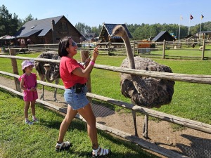 Travelnews.lv apmeklē «Rakšu» brīvdabas ZOO Cēsu novadā 28