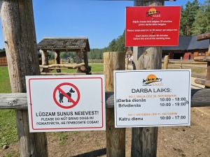 «Rakšu» brīvdabas ZOO Cēsu novadā piedāvā ne tikai kontaktu ar dzīvniekiem, bet arī teicamu infrastruktūru 43