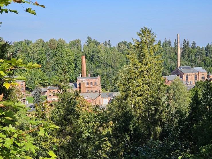 Apmeklējam vēsturiskās Līgatnes papīrfabrikas celtnes, kas ir unikāls industriālā tūrisma objekts 359008