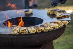 Zaubes savvaļas kulinārais festivāls pulcē dabas garšu un tautas pavārmākslas cienītājus. Foto: Andris Eglītis 11