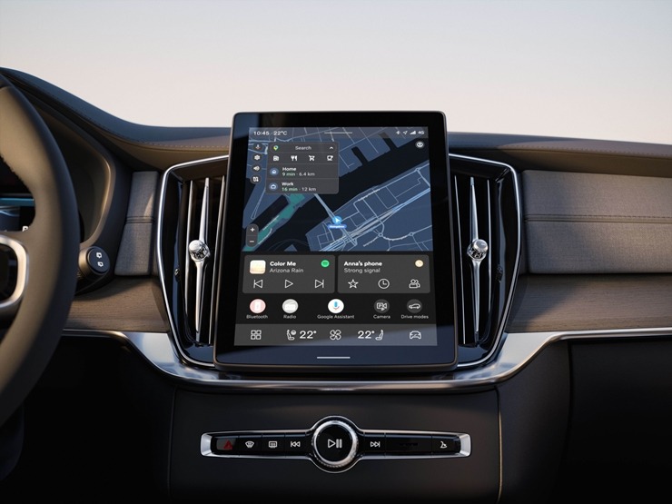 Jaunais premium klases septiņvietīgs automobilis «Volvo XC90» cer uz auto ceļotāju atzinību. Foto: Volvo.com Jaunais premium klases septiņvietīgs automobilis «Volvo XC90» cer uz auto ceļotāju atzinību. Foto: Volvo.com 360565