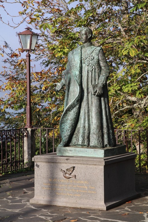 Apmeklējam Madeiras svarīgāko svētceļojumu galamērķi - Nossa Senhora do Monte baznīcu. Sadarbībā ar «airBaltic» Apmeklējam Madeiras svarīgāko svētceļojumu galamērķi - Nossa Senhora do Monte baznīcu. Sadarbībā ar «airBaltic» 360945