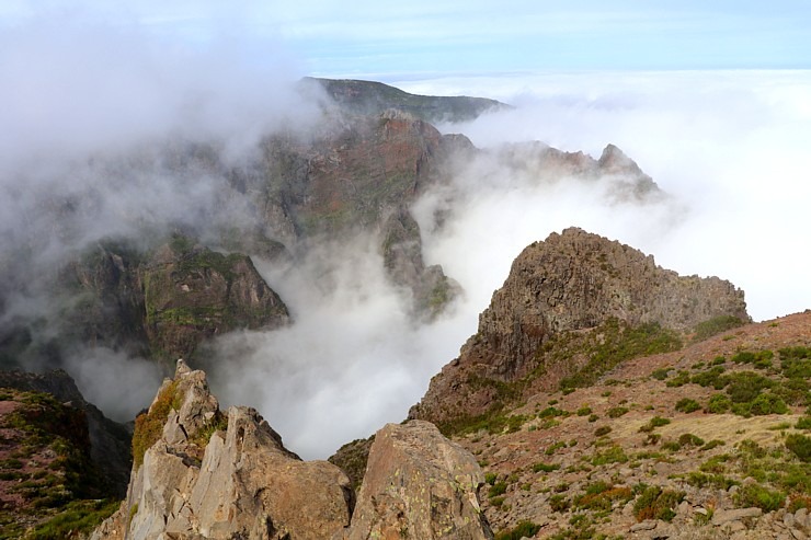 Apmeklējam Madeiras trešo augstāko virsotni Pico do Arieiro (1818) ar panorāmas laukumu. Sadarbībā ar «airBaltic» Apmeklējam Madeiras trešo augstāko virsotni Pico do Arieiro (1818) ar panorāmas laukumu. Sadarbībā ar «airBaltic» 361258