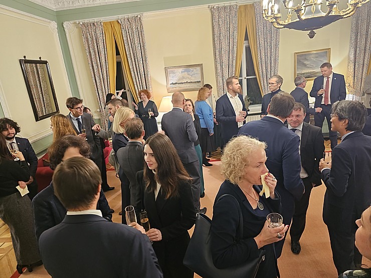 Jaunais Francijas vēstnieks Latvijā Manuels Lafons Rapnuijs rīko pieņemšanu un iepazīstina ar franču prioritātēm Latvijā Jaunais Francijas vēstnieks Latvijā Manuels Lafons Rapnuijs rīko pieņemšanu un iepazīstina ar franču prioritātēm Latvijā 361577
