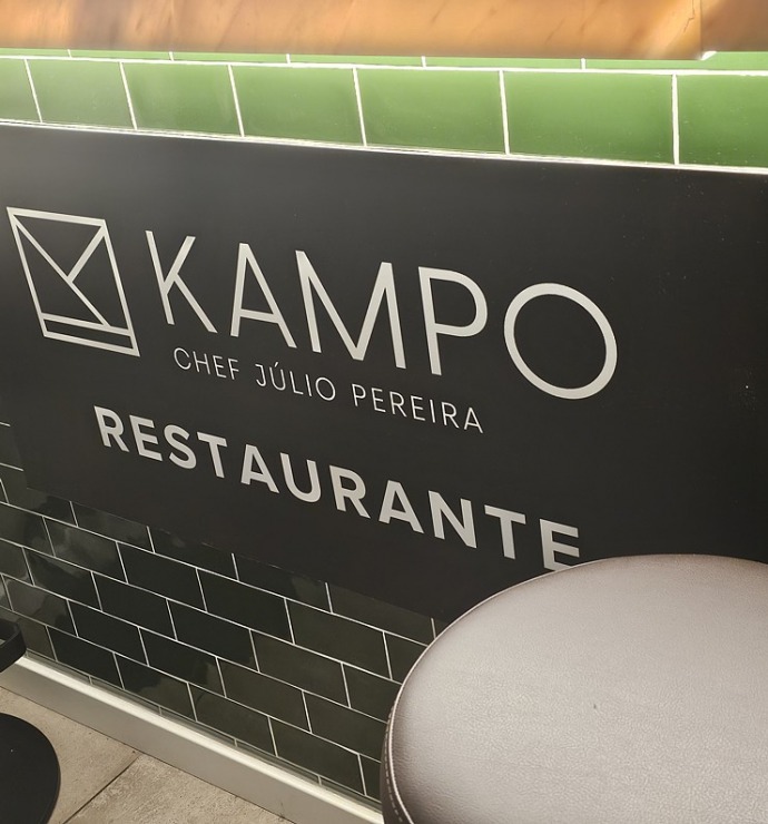 Lai iepazītu Madeiras tradicionālās garšas mūsdienu versijā, tad jāapmeklē Funšalas restorānu «Kampo». Sadarbībā ar «airBaltic» Lai iepazītu Madeiras tradicionālās garšas mūsdienu versijā, tad jāapmeklē Funšalas restorānu «Kampo». Sadarbībā ar «airBaltic» 361676