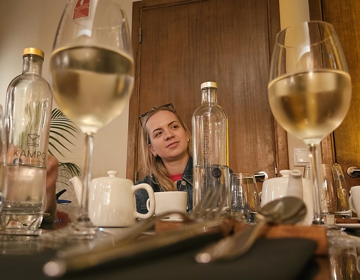 Lai iepazītu Madeiras tradicionālās garšas mūsdienu versijā, tad jāapmeklē Funšalas restorānu «Kampo». Sadarbībā ar «airBaltic» Lai iepazītu Madeiras tradicionālās garšas mūsdienu versijā, tad jāapmeklē Funšalas restorānu «Kampo». Sadarbībā ar «airBaltic» 361679