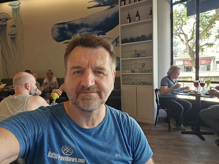 Izbaudām Madeiras galvaspilsētas zivju restorāna «Peixaria no Mercado» ēdienkarti Funšalā. Sadarbībā ar «airBaltic» Izbaudām Madeiras galvaspilsētas zivju restorāna «Peixaria no Mercado» ēdienkarti Funšalā. Sadarbībā ar «airBaltic» 361731
