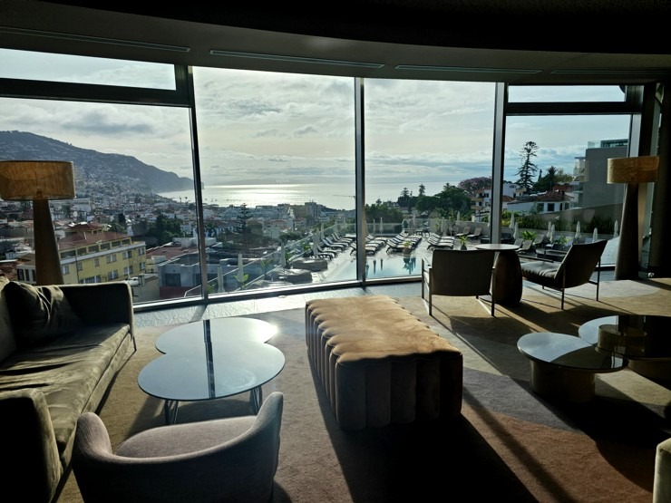 Divas naktis pavadām Madeiras galvaspilsētas 4 zvaigžņu viesnīcā «The Views Baía Hotel». Sadarbībā ar «airBaltic» Divas naktis pavadām Madeiras galvaspilsētas 4 zvaigžņu viesnīcā «The Views Baía Hotel». Sadarbībā ar «airBaltic» 361946