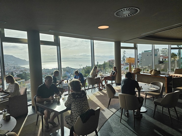 Divas naktis pavadām Madeiras galvaspilsētas 4 zvaigžņu viesnīcā «The Views Baía Hotel». Sadarbībā ar «airBaltic» Divas naktis pavadām Madeiras galvaspilsētas 4 zvaigžņu viesnīcā «The Views Baía Hotel». Sadarbībā ar «airBaltic» 361939