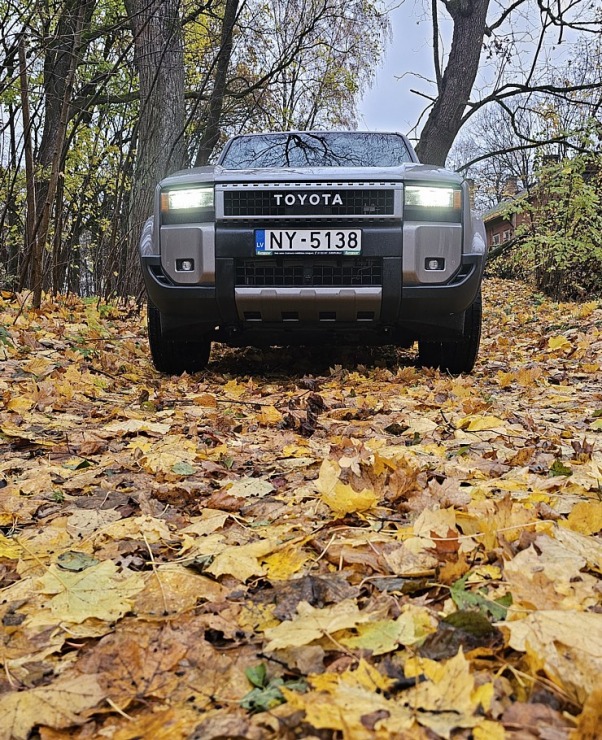 Sadarbībā ar auto nomu «Europcar Latvija» iepazīstam bezceļos jauno un kantīgo «Toyota Land Cruiser» 362936