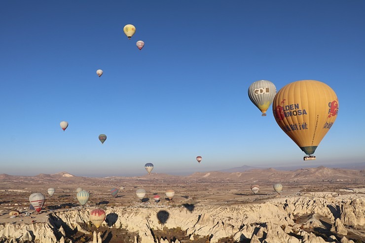 Sadarbībā ar «Turkish Airlines» izbaudām Kapadokijas gaisa balonu lidojumu ar saullēktu 363693