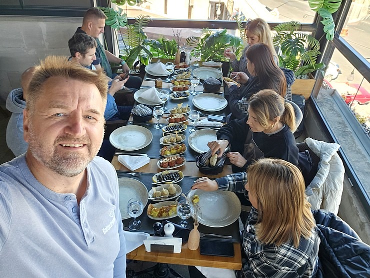 Sadarbībā ar «Turkish Airlines» izbaudām Kapadokijas restorāna «Keyif Restaurant» pusdienu piedāvājumu Sadarbībā ar «Turkish Airlines» izbaudām Kapadokijas restorāna «Keyif Restaurant» pusdienu piedāvājumu 363879