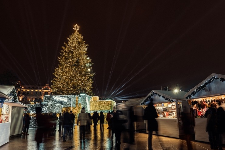 29. novembrī Viļņas Katedrāles laukumā tiks iedegta Ziemassvētku eglīte 364433