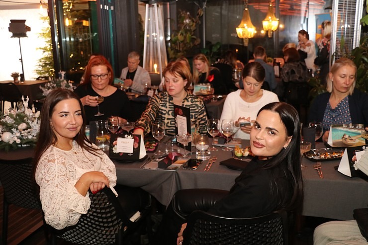 «Coral Travel Latvia» kopā ar Turcijas luksus viesnīcu «Regnum Carya» rīko svinīgas vakariņas Latvijas ceļojumu konsultantiem «Coral Travel Latvia» kopā ar Turcijas luksus viesnīcu «Regnum Carya» rīko svinīgas vakariņas Latvijas ceļojumu konsultantiem 365332