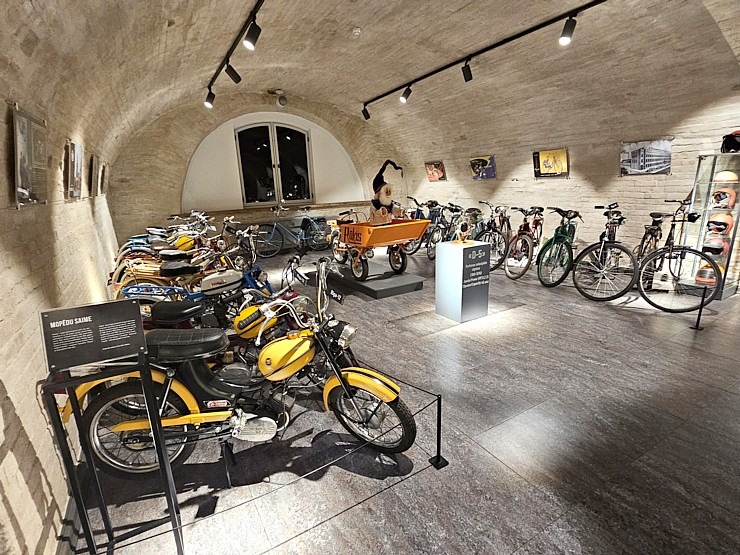 Sadarbībā ar «Sixt» skatām Daugavpils «Inženieru arsenāls» plašāko motorizēto transportlīdzekļu ekspozīciju Latgalē Sadarbībā ar «Sixt» skatām Daugavpils «Inženieru arsenāls» plašāko motorizēto transportlīdzekļu ekspozīciju Latgalē 365452