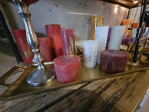 Meistarklases veidā iepazīstam sveču darbnīcu «Un:Te candles» Ķegumā 27