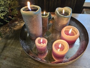 Meistarklases veidā iepazīstam sveču darbnīcu «Un:Te candles» Ķegumā 31