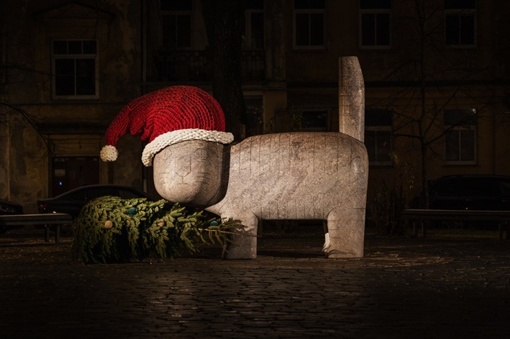  366061