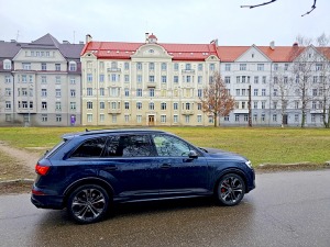 Travelnews.lv apceļo Latviju ar jauno Audi Q7 SUV S line 60 3.0 TFSI 12