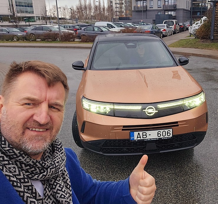 Sadarbībā ar «Auto Blitz» apceļojam Latviju ar jauno un Vācijā ražoto «Opel Grandland GS Hybrid» 367118