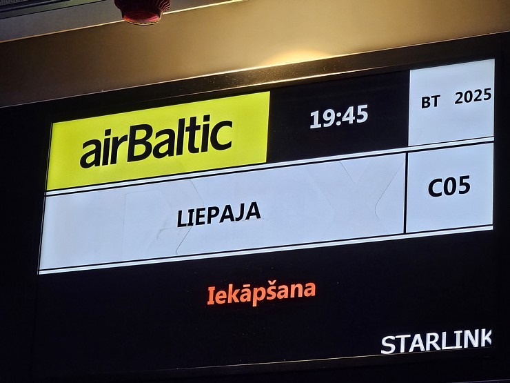 «airBaltic» debesīs bez papildus maksas piedāvā «Starlink» interneta pieslēgumu 367944