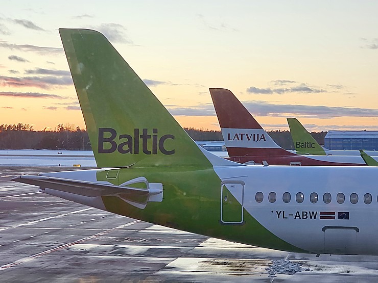 «airBaltic» debesīs bez papildus maksas piedāvā «Starlink» interneta pieslēgumu 367961