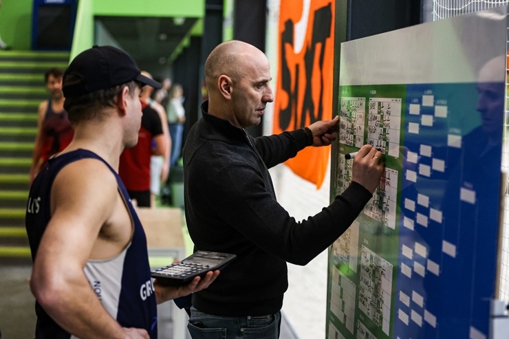 Trešais Sixt Auto kauss pludmales volejbolā pulcē ar auto jomu saistītu uzņēmumu komandas. Foto: Artūrs Stiebriņš Trešais Sixt Auto kauss pludmales volejbolā pulcē ar auto jomu saistītu uzņēmumu komandas. Foto: Artūrs Stiebriņš 368010