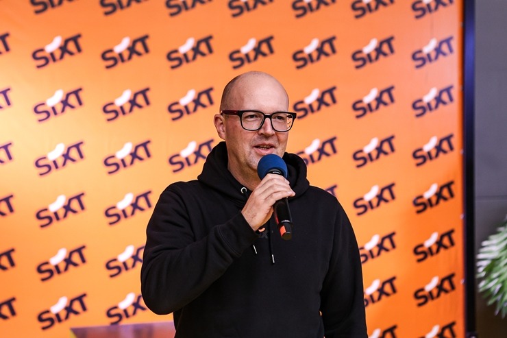 Trešais Sixt Auto kauss pludmales volejbolā pulcē ar auto jomu saistītu uzņēmumu komandas. Foto: Artūrs Stiebriņš Trešais Sixt Auto kauss pludmales volejbolā pulcē ar auto jomu saistītu uzņēmumu komandas. Foto: Artūrs Stiebriņš 367998