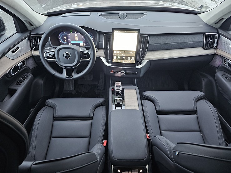 Apceļojam Latviju ar 455 zirgspēku jaudīgo Volvo XC90 Plug-in sadarbībā ar «Volvo Mūsa Motors Rīga» Apceļojam Latviju ar 455 zirgspēku jaudīgo Volvo XC90 Plug-in sadarbībā ar «Volvo Mūsa Motors Rīga» 368135