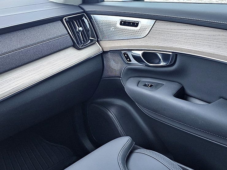 Apceļojam Latviju ar 455 zirgspēku jaudīgo Volvo XC90 Plug-in sadarbībā ar «Volvo Mūsa Motors Rīga» Apceļojam Latviju ar 455 zirgspēku jaudīgo Volvo XC90 Plug-in sadarbībā ar «Volvo Mūsa Motors Rīga» 368138