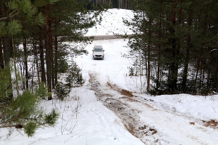 Apceļojam Latviju ar 455 zirgspēku jaudīgo Volvo XC90 Plug-in sadarbībā ar «Volvo Mūsa Motors Rīga» Apceļojam Latviju ar 455 zirgspēku jaudīgo Volvo XC90 Plug-in sadarbībā ar «Volvo Mūsa Motors Rīga» 368146
