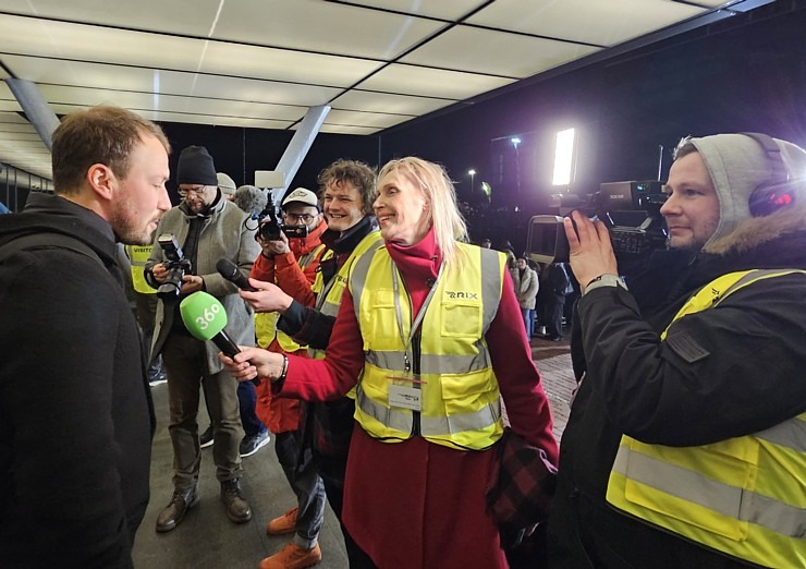 «Straume» ar «Oskaru» pārraksta Latvijas kino vēsturi un atgriežas ar «airBaltic» lidmašīnu dzimtenē 368547