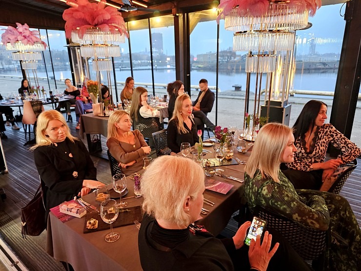 Tūroperators «Coral Travel Latvija» sadarbībā ar Turcijas viesnīcu tīklu «Nirvana Hotels» rīko Latvijas tūrisma firmām vakariņas Tūroperators «Coral Travel Latvija» sadarbībā ar Turcijas viesnīcu tīklu «Nirvana Hotels» rīko Latvijas tūrisma firmām vakariņas 368920