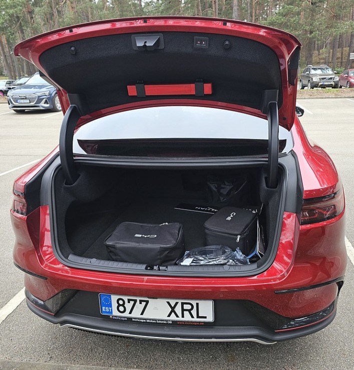 Travelnews.lv klātienē iepazīst pasaulē vadošā elektromobiļu ražotāja BYD (Build Your Dreams) spēkratus 369457