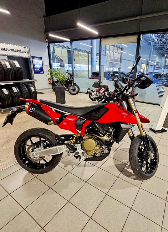 Rīgā atklāts jaunais DUCATI motosalons AUTOBRAVA Motors dīlercentrā 369844