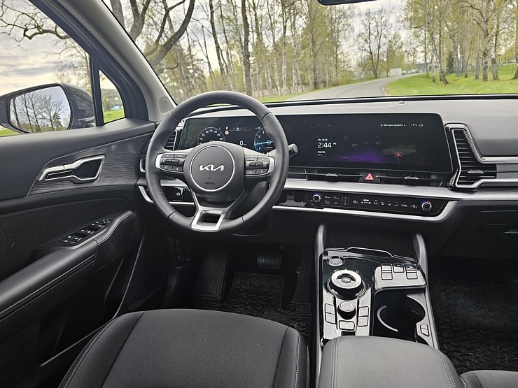 Sadarbībā ar auto nomu «Sixt Latvija» ceļojam ar vāģi «KIA Sportage», kas ir pieejams sākot no 29 eiro dienā Sadarbībā ar auto nomu «Sixt Latvija» ceļojam ar vāģi «KIA Sportage», kas ir pieejams sākot no 29 eiro dienā 370569