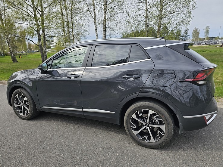 Sadarbībā ar auto nomu «Sixt Latvija» ceļojam ar vāģi «KIA Sportage», kas ir pieejams sākot no 29 eiro dienā Sadarbībā ar auto nomu «Sixt Latvija» ceļojam ar vāģi «KIA Sportage», kas ir pieejams sākot no 29 eiro dienā 370575