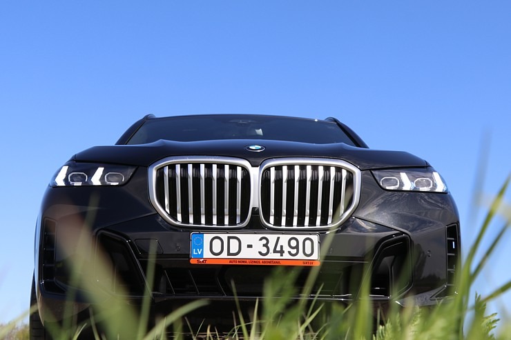 Sadarbībā ar auto nomu «Sixt Latvija» ceļojam ar vāģi «BMW X5», kas ir pieejams sākot no 95 eiro dienā Sadarbībā ar auto nomu «Sixt Latvija» ceļojam ar vāģi «BMW X5», kas ir pieejams sākot no 95 eiro dienā 370897
