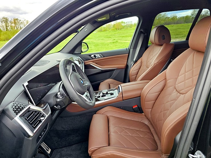 Sadarbībā ar auto nomu «Sixt Latvija» ceļojam ar vāģi «BMW X5» uz Latgali 370975