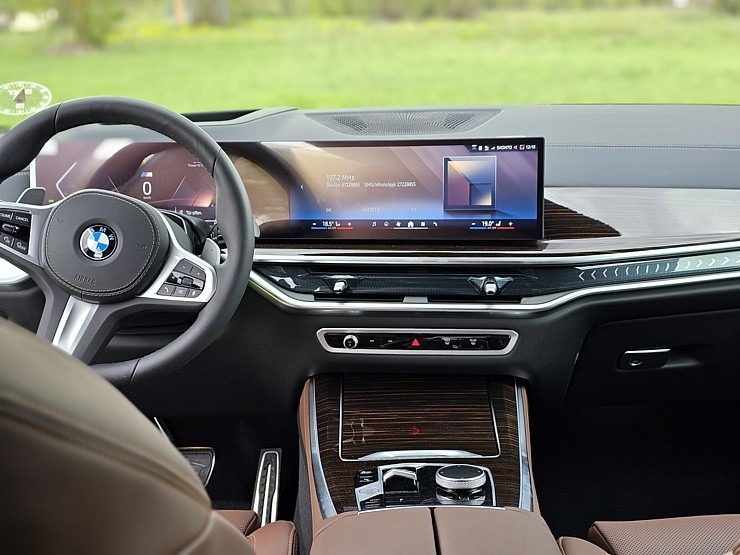 Sadarbībā ar auto nomu «Sixt Latvija» ceļojam ar vāģi «BMW X5» uz Latgali 370976