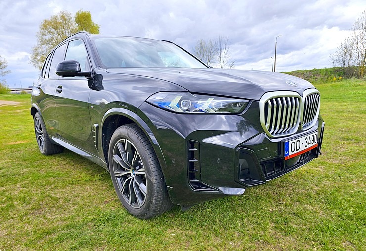 Sadarbībā ar auto nomu «Sixt Latvija» ceļojam ar vāģi «BMW X5» uz Latgali 370979