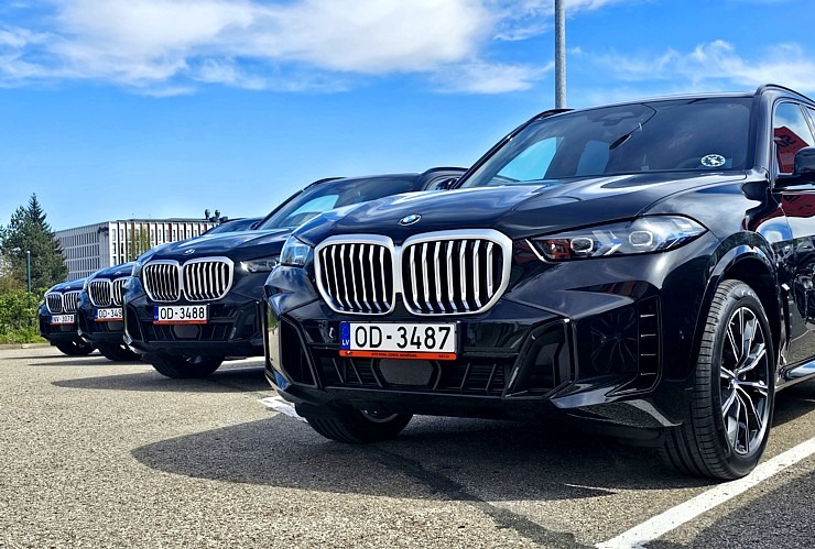 Sadarbībā ar auto nomu «Sixt Latvija» ceļojam ar vāģi «BMW X5» uz Latgali 370982