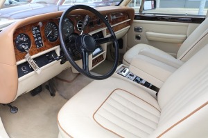 Transfēru ar «Rolls-Royce» spēkratiem kāzām, īpašām sagaidīšanām,  influenceriem piedāvā «Ax Group» 13