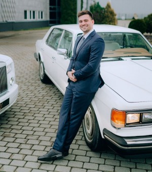 Transfēru ar «Rolls-Royce» spēkratiem kāzām, īpašām sagaidīšanām,  influenceriem piedāvā «Ax Group» 23