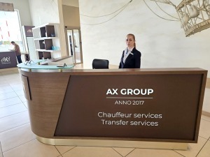 Transfēru ar «Rolls-Royce» spēkratiem kāzām, īpašām sagaidīšanām,  influenceriem piedāvā «Ax Group» 8