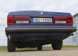 Latvijas transfēru kompānija «Ax Group» piedāvā izbraucienus un ceļojumus ar «Rolls-Royce» un šoferi 18