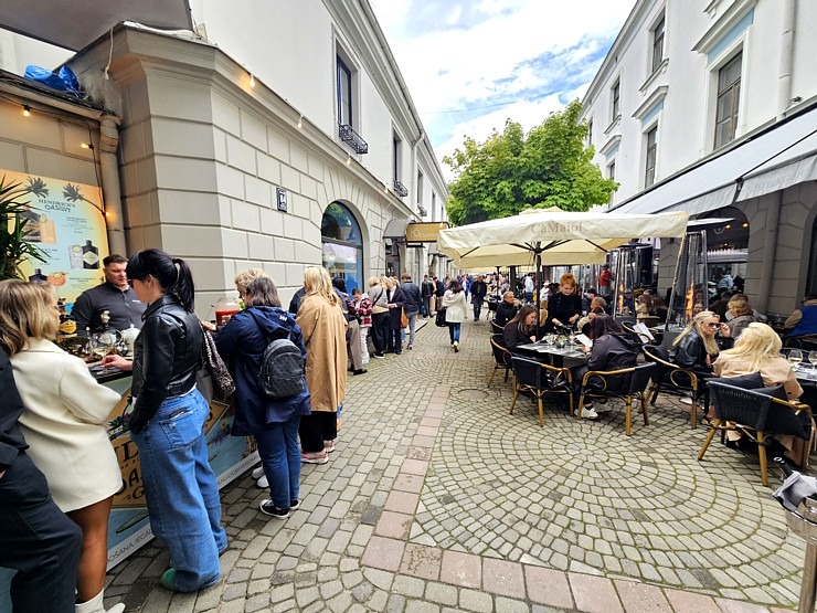 Rīgas restorāns «Buržujs» jau 15. reizi  «Berga bazārā» rīko «Austeru festivālu» 371154