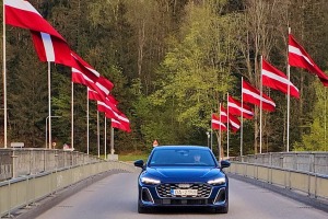 Travelnews.lv ceļo uz Siguldu un Jūrmalu ar jauno un 367 zs jaudīgo «Audi S5 Sedan» 1