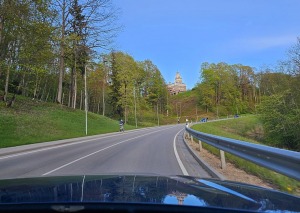  Travelnews.lv ceļo uz Siguldu un Jūrmalu ar jauno un 367 zs jaudīgo «Audi S5 Sedan» 8