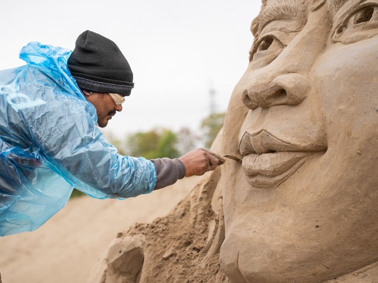 19. Starptautiskā smilšu skulptūru festivāls “Sand Signs 2025” pulcēja 17 meistarus no 11 valstīm. Foto: Raina Šmelde 19. Starptautiskā smilšu skulptūru festivāls “Sand Signs 2025” pulcēja 17 meistarus no 11 valstīm. Foto: Raina Šmelde 371287